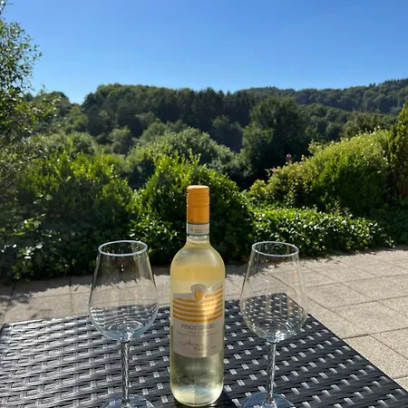 Wunderschoene Eifel-ferienwohnung Apartamento *